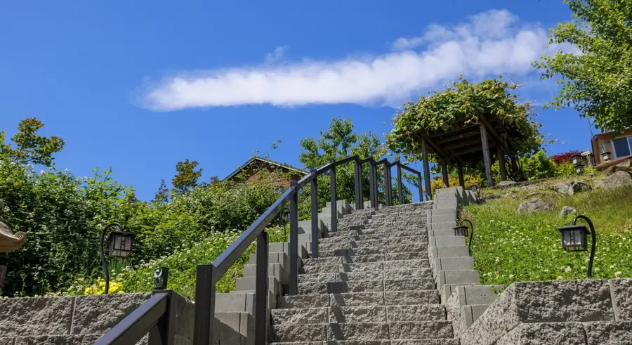 Paver patio and hardscape stairs